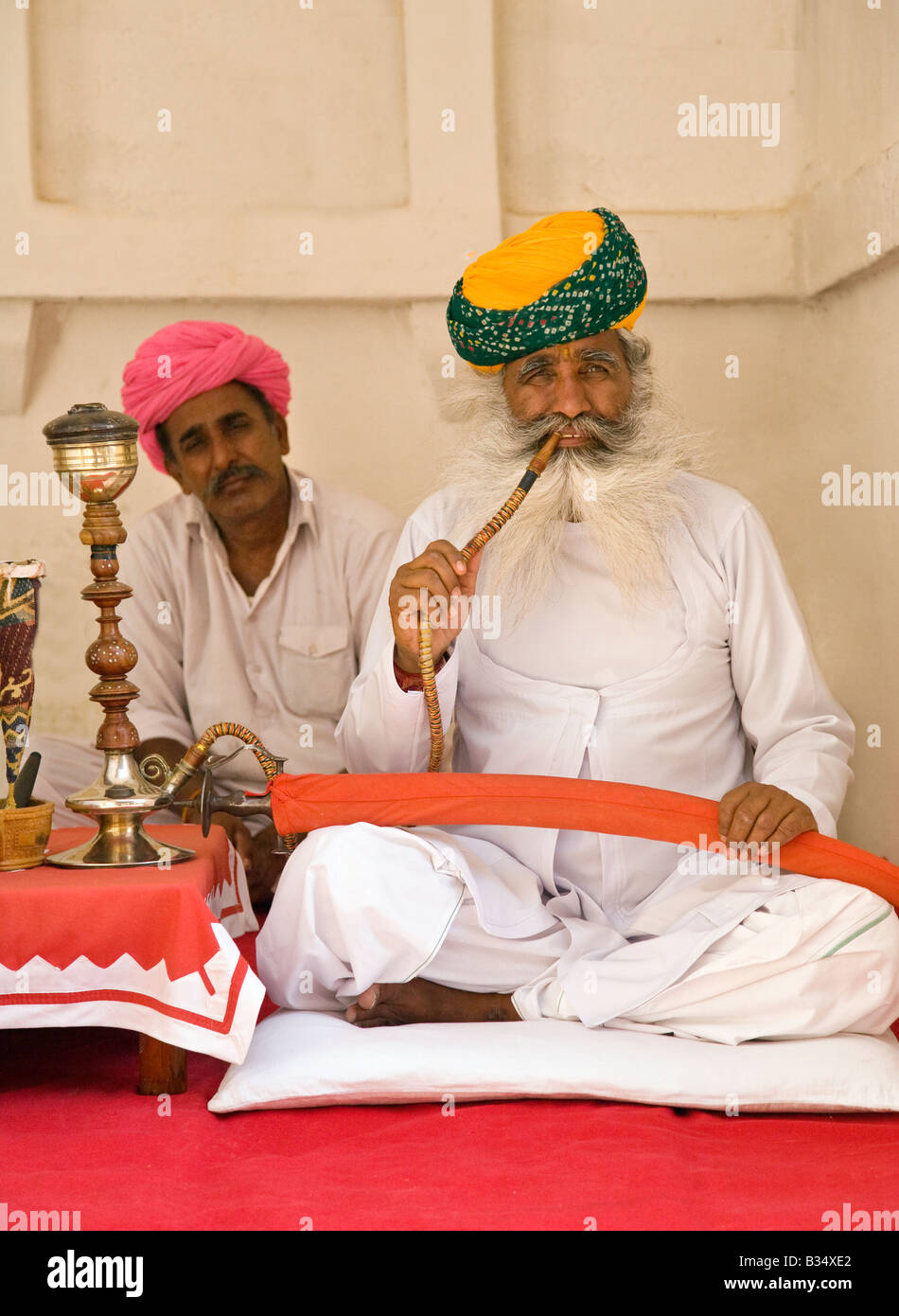 Hookah pipe hires stock photography and images Alamy