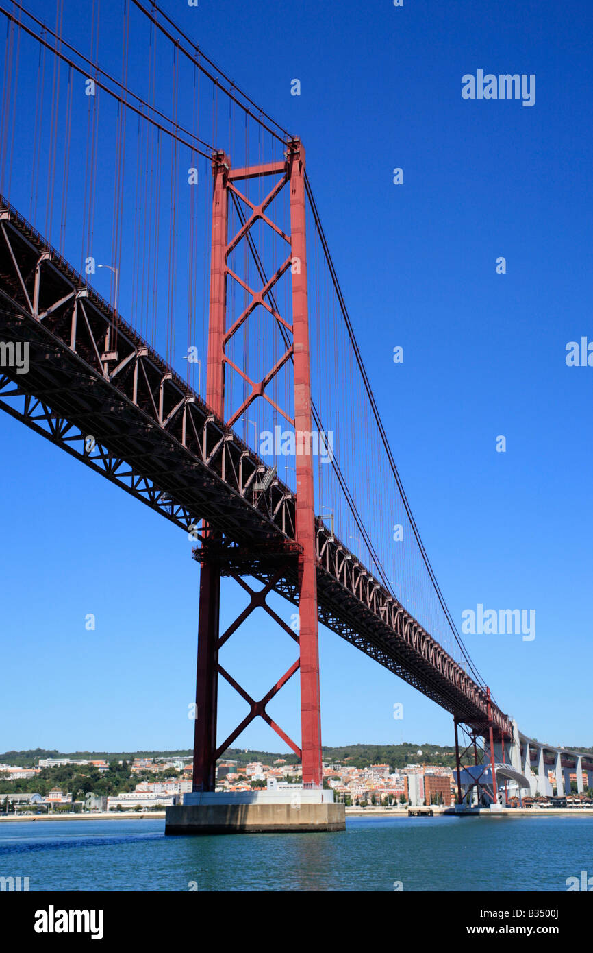 Ponte 25 de Abril, Lisbon, Portugal Stock Photo Alamy