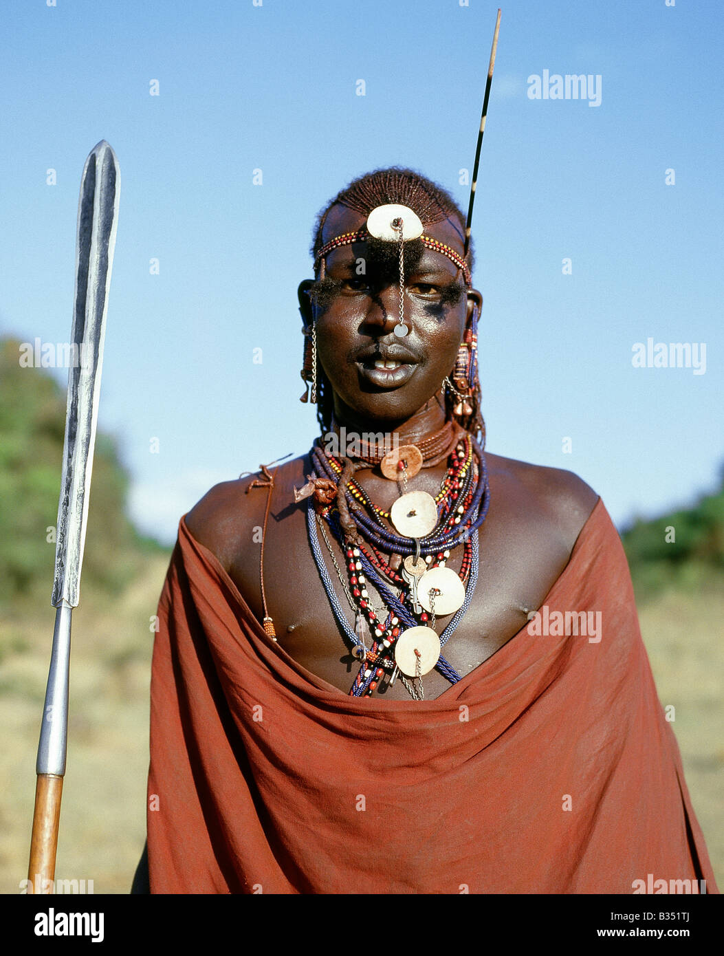 Beautiful Warrior: The African Masai Tribes – PILOT GUIDES