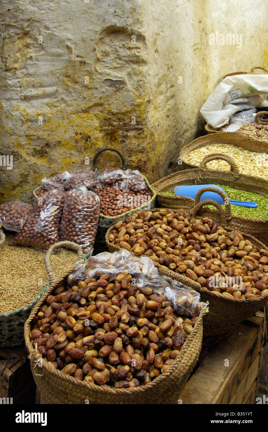 Dates foodgrains pulses basket Stock Photo