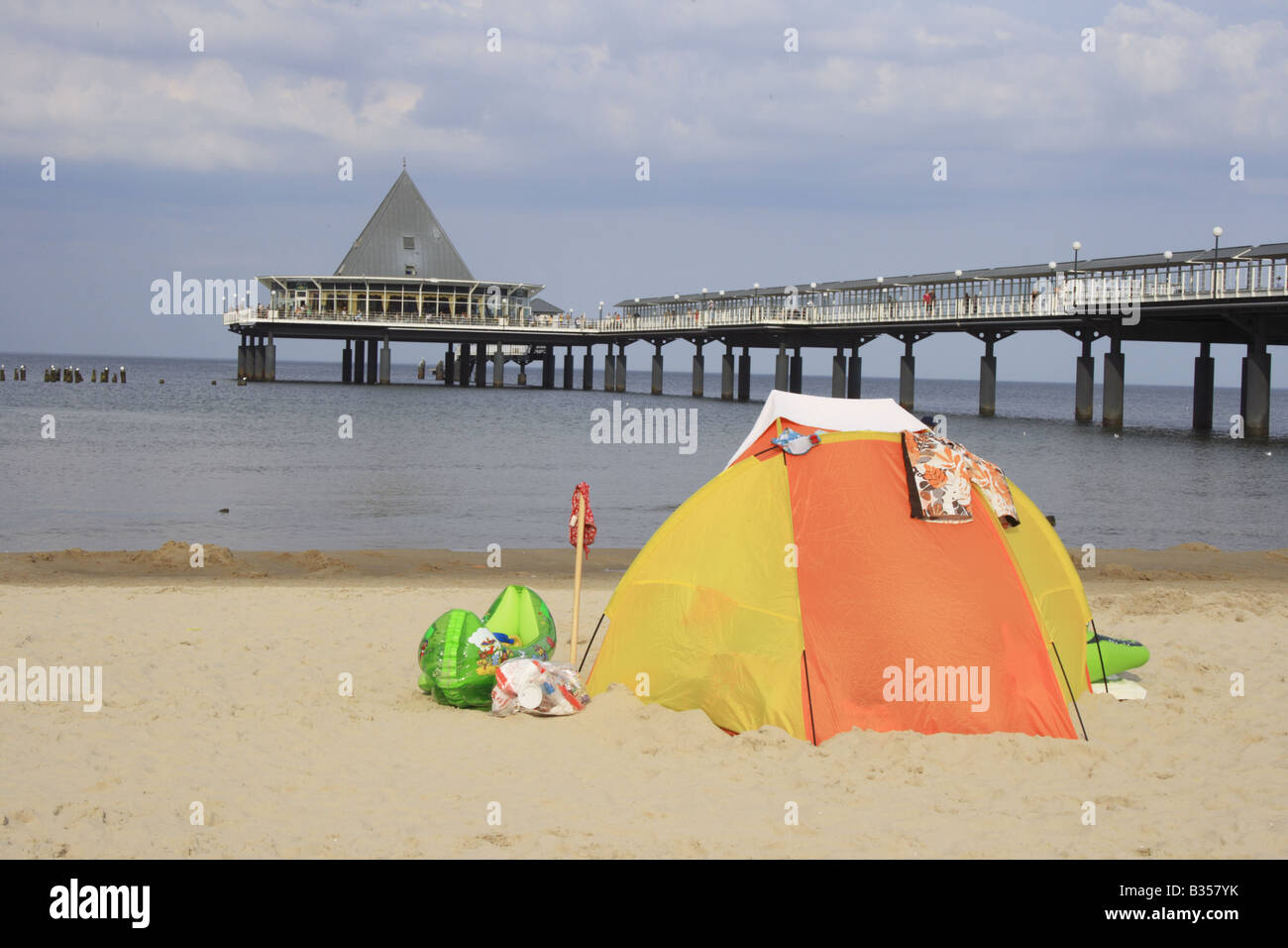 Heringsdorf beach pier hi-res stock photography and images - Page 6 - Alamy