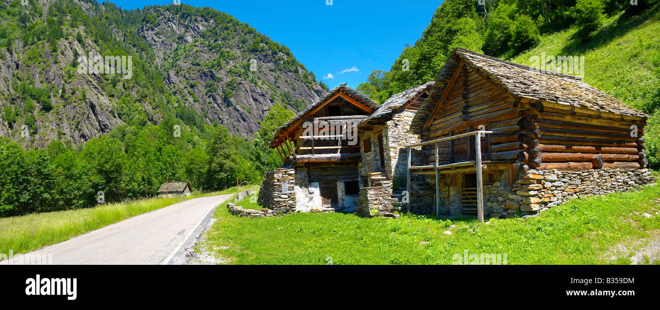 Traditional stone and timber house - Lavizzara, Vallemaggia, Ticino, Switzerland Stock Photo