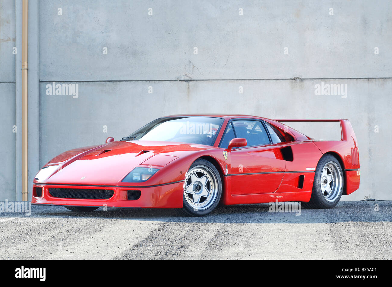 Ferrari F40 1991 Stock Photo - Alamy