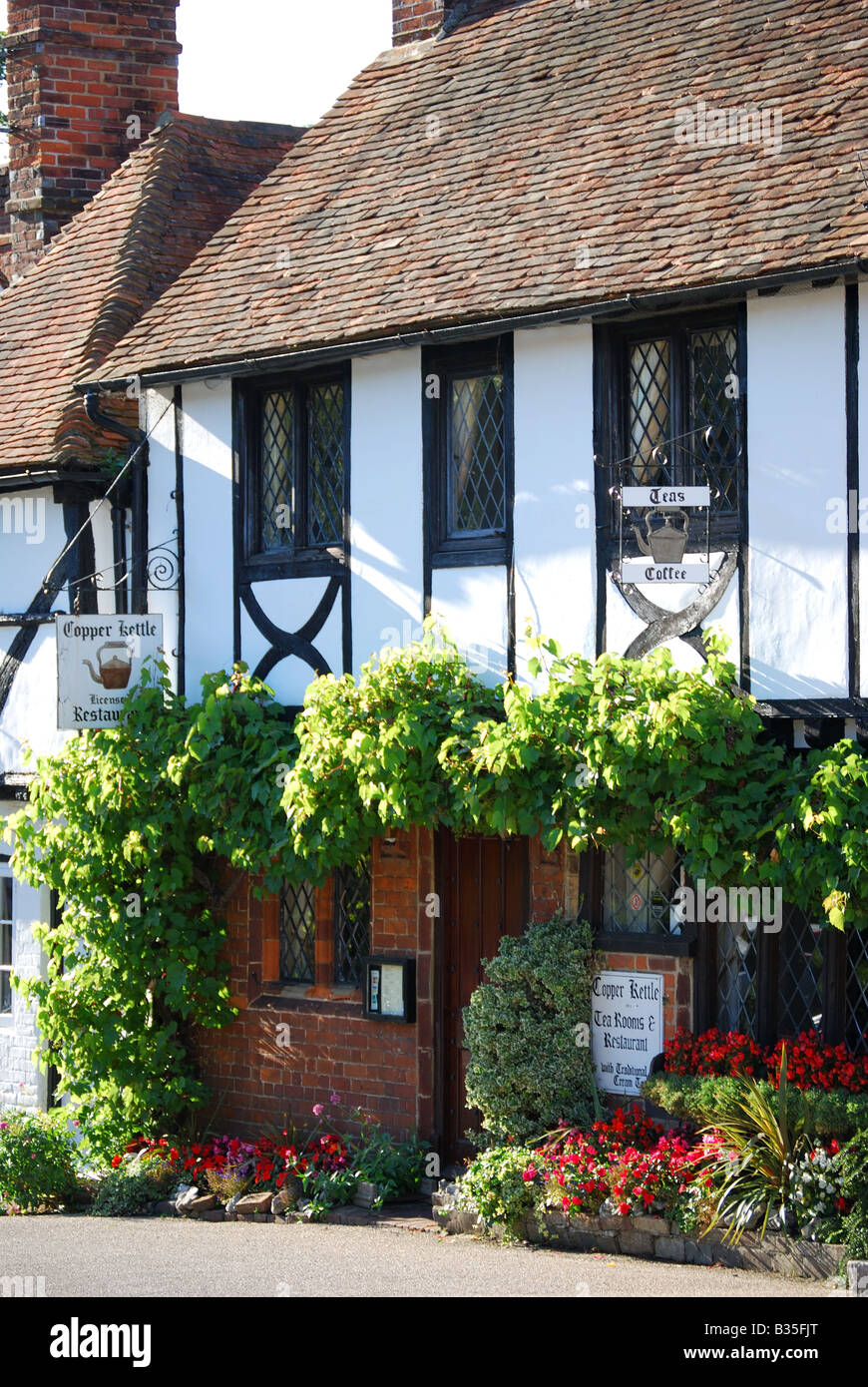 Copper Kettle tearooms and restaurant, Chilham Square, Chilham, Kent, England, United Kingdom Stock Photo