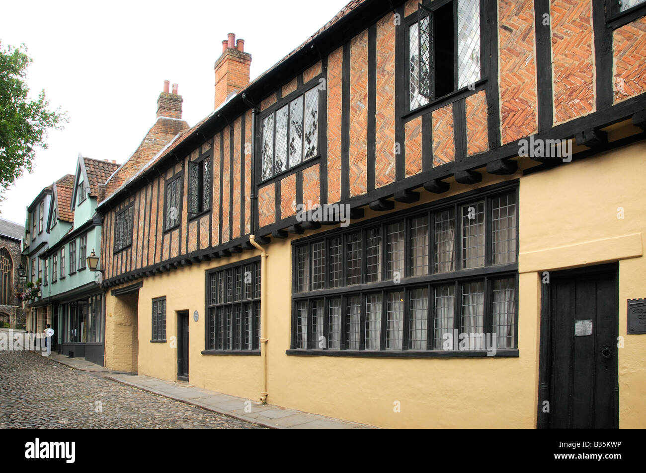 Elm Hill Norwich show the home of the Paston family Stock Photo Alamy