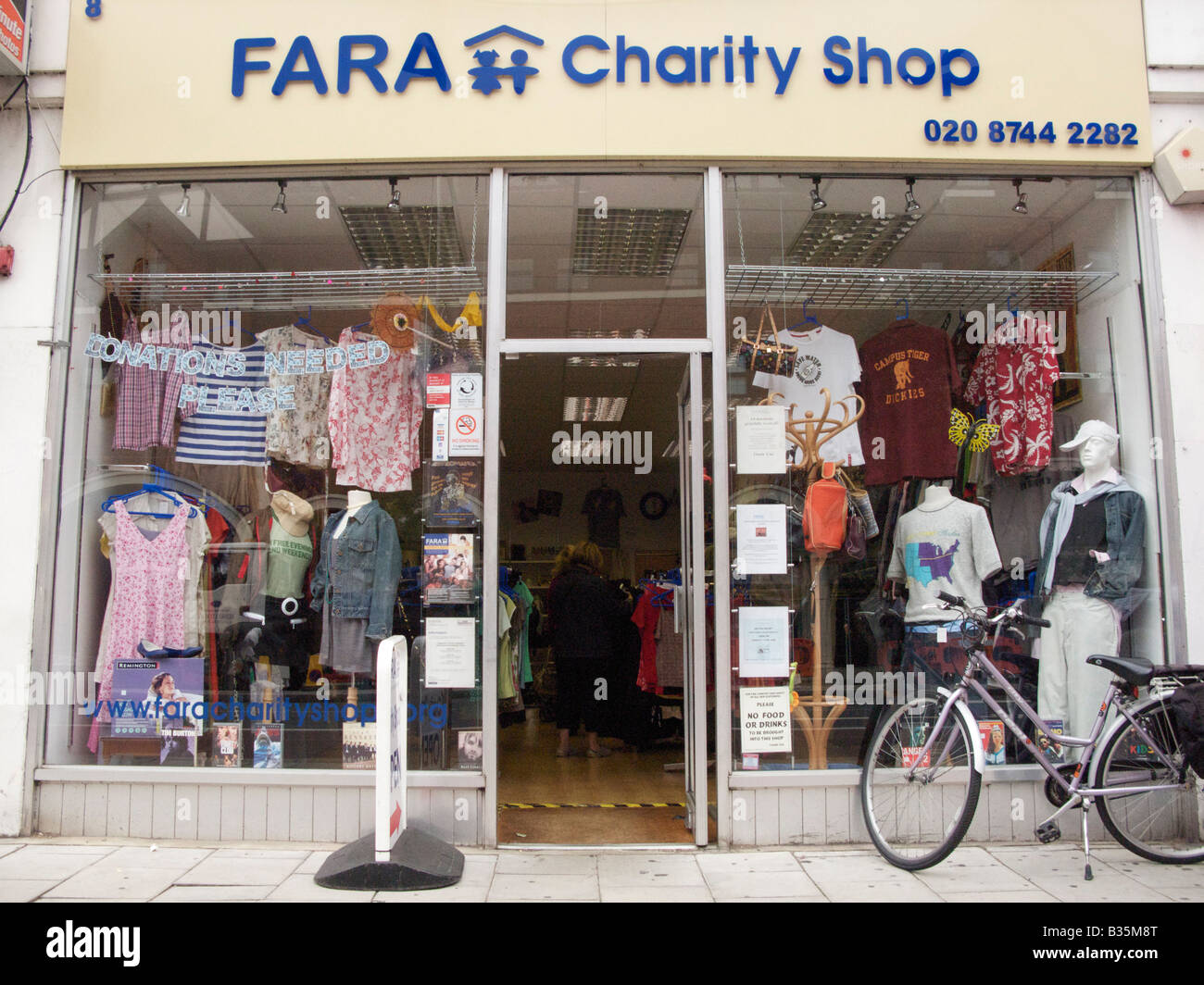 'fara' charity shop Stock Photo