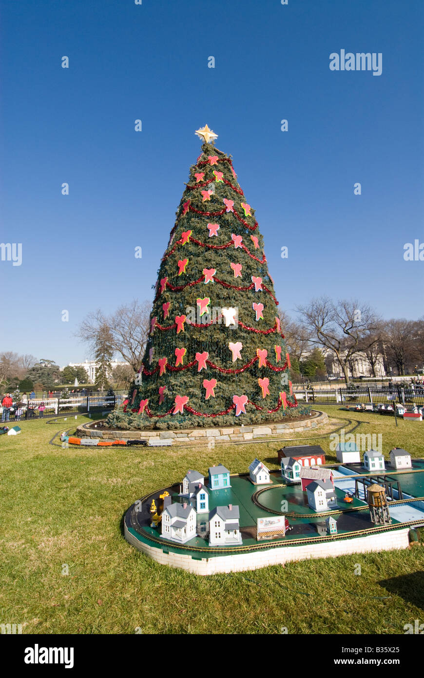 National Christmas Tree outside the White House with gingerbread