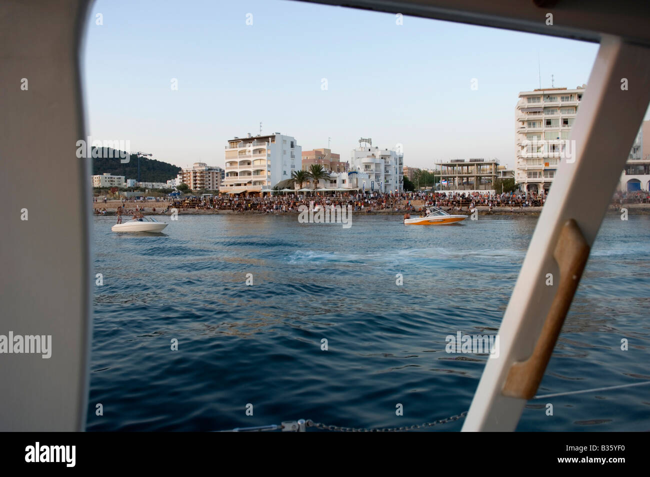 cafe del mar music ibiza