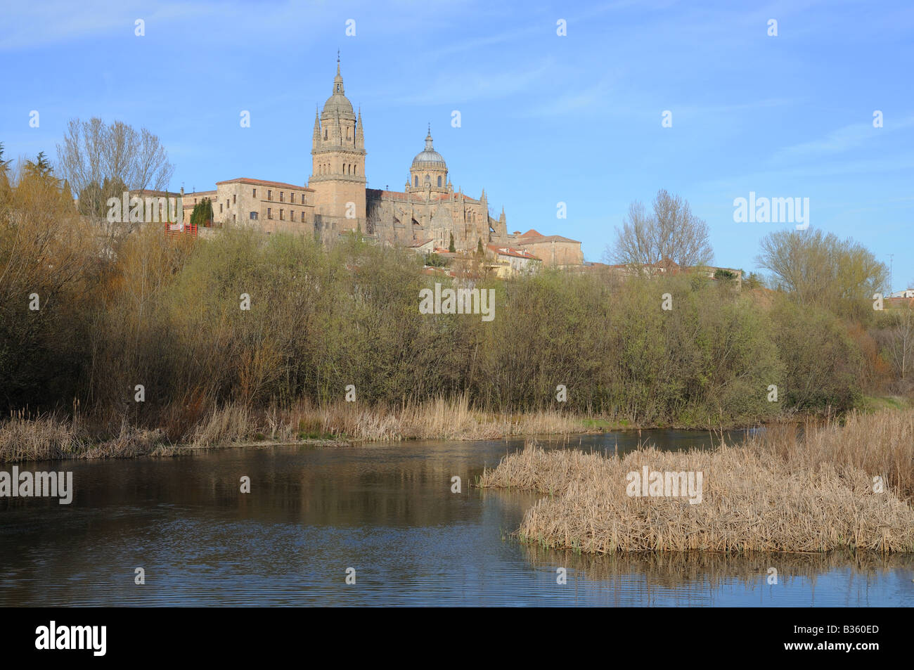 Rio River Tormes with the New and Old Cathedrals Catedral Nueva Vieja Salamanca Spain Stock Photo