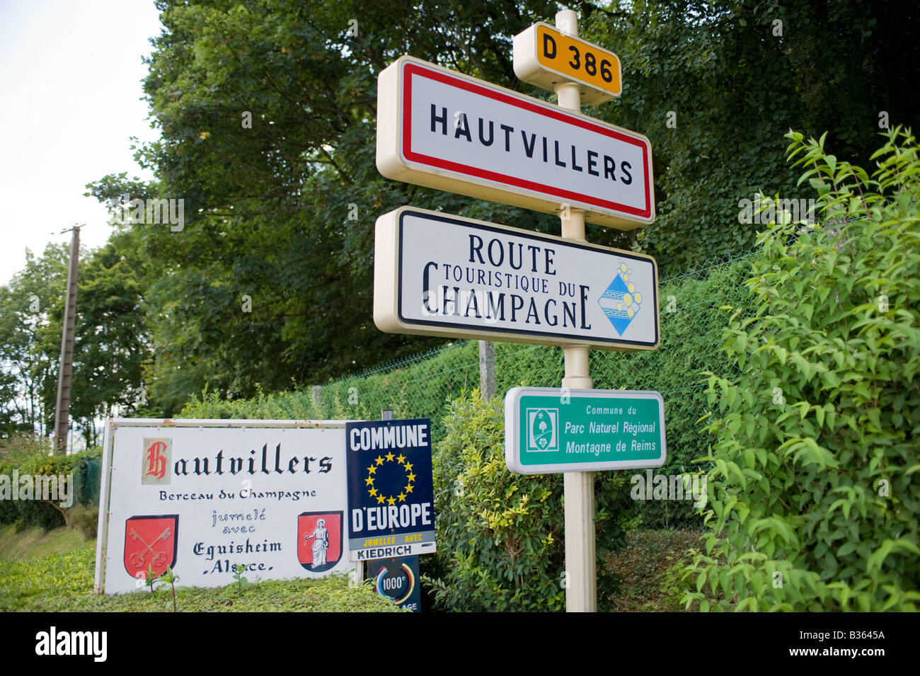 Hautvillers village entrance sign France Stock Photo - Alamy