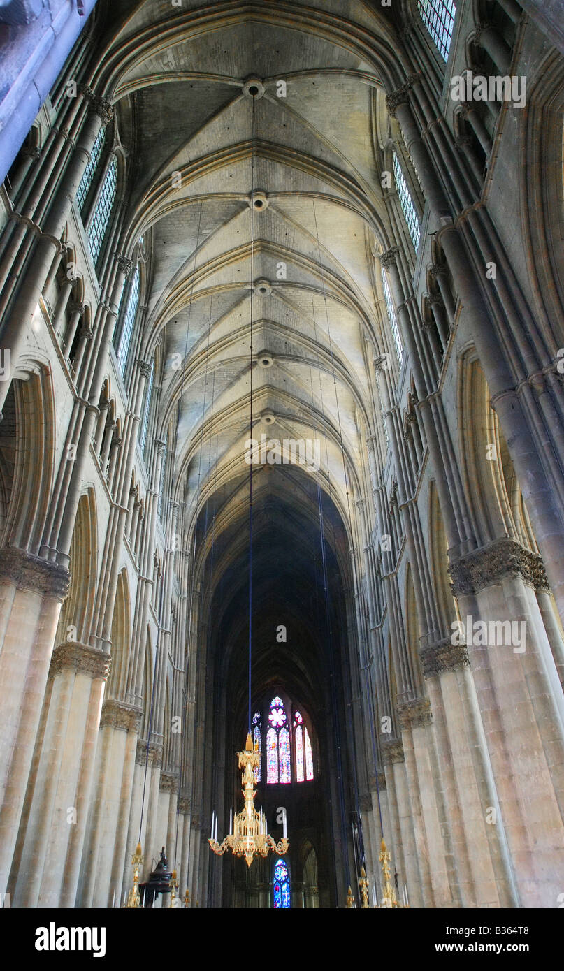Reims, France. The entrance to the famous Cathedral of NotreDame de Reims Stock Photo Alamy