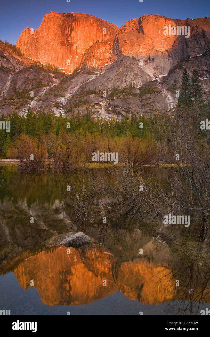 Mirror lake yosemite national park hi-res stock photography and images ...