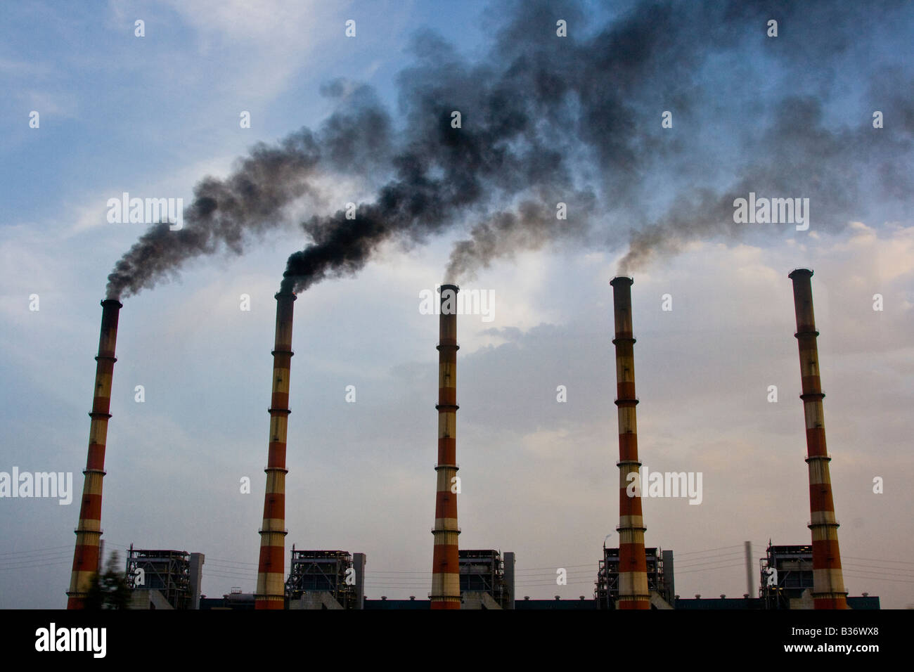 Power plant smoke releasing pollution hi-res stock photography and