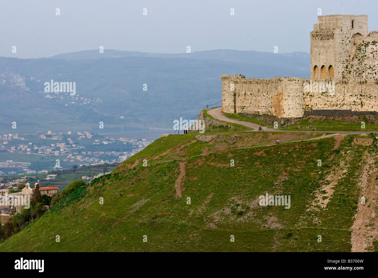 Crak Des Chevaliers or Al Hosn Crusader Castle in Syria Stock Photo - Alamy