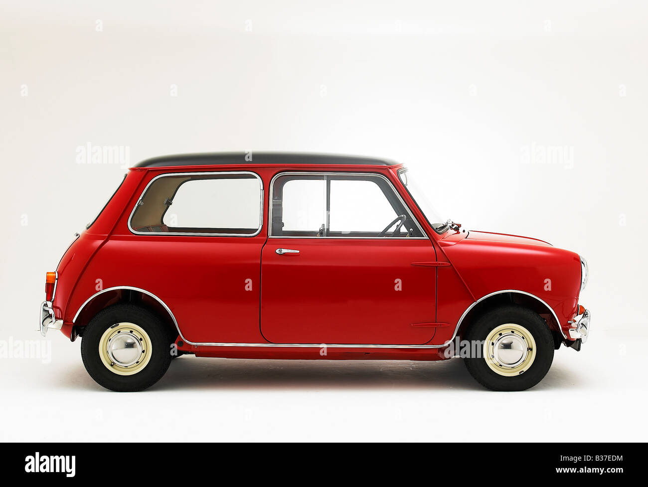 Classic Mini Cooper Side View