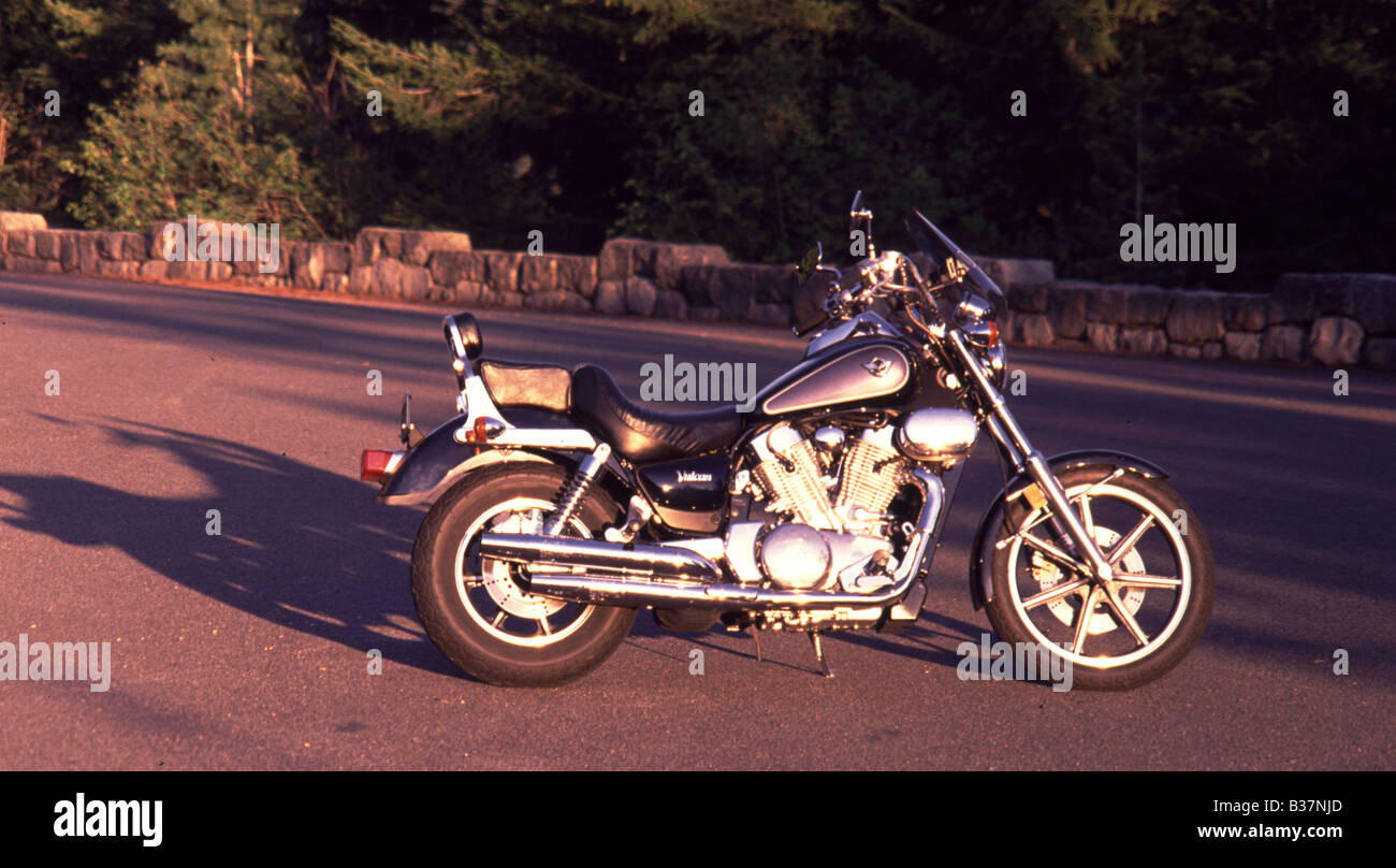 1992 Kawasaki Vulcan 1500 Motorcycle V-Twin Bike Blue over Grey Stock Photo