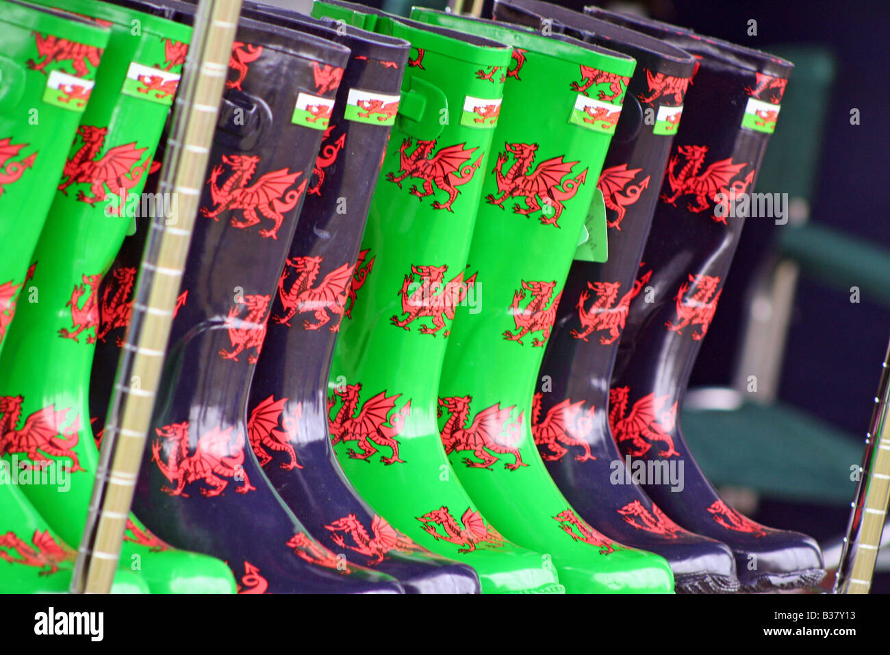 Welsh Wellies Wales Flag dragon Green Wellington boots sizes 4 to 8