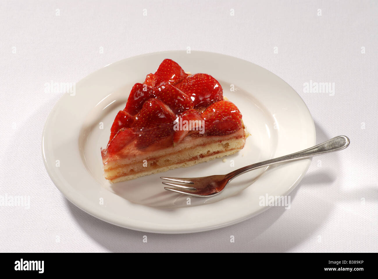 Slice of Strawberry Cake Stock Photo - Alamy