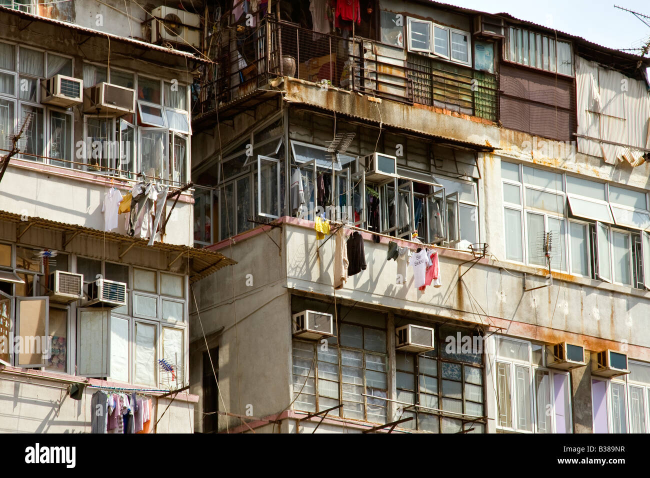 Chinese slum hires stock photography and images Alamy