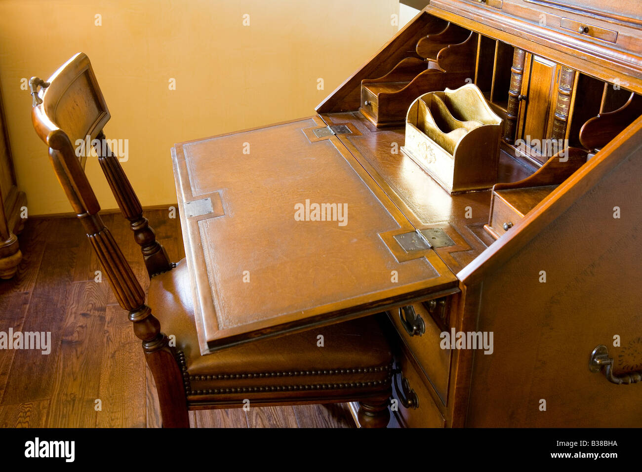 Vintage fold out desk Stock Photo Alamy