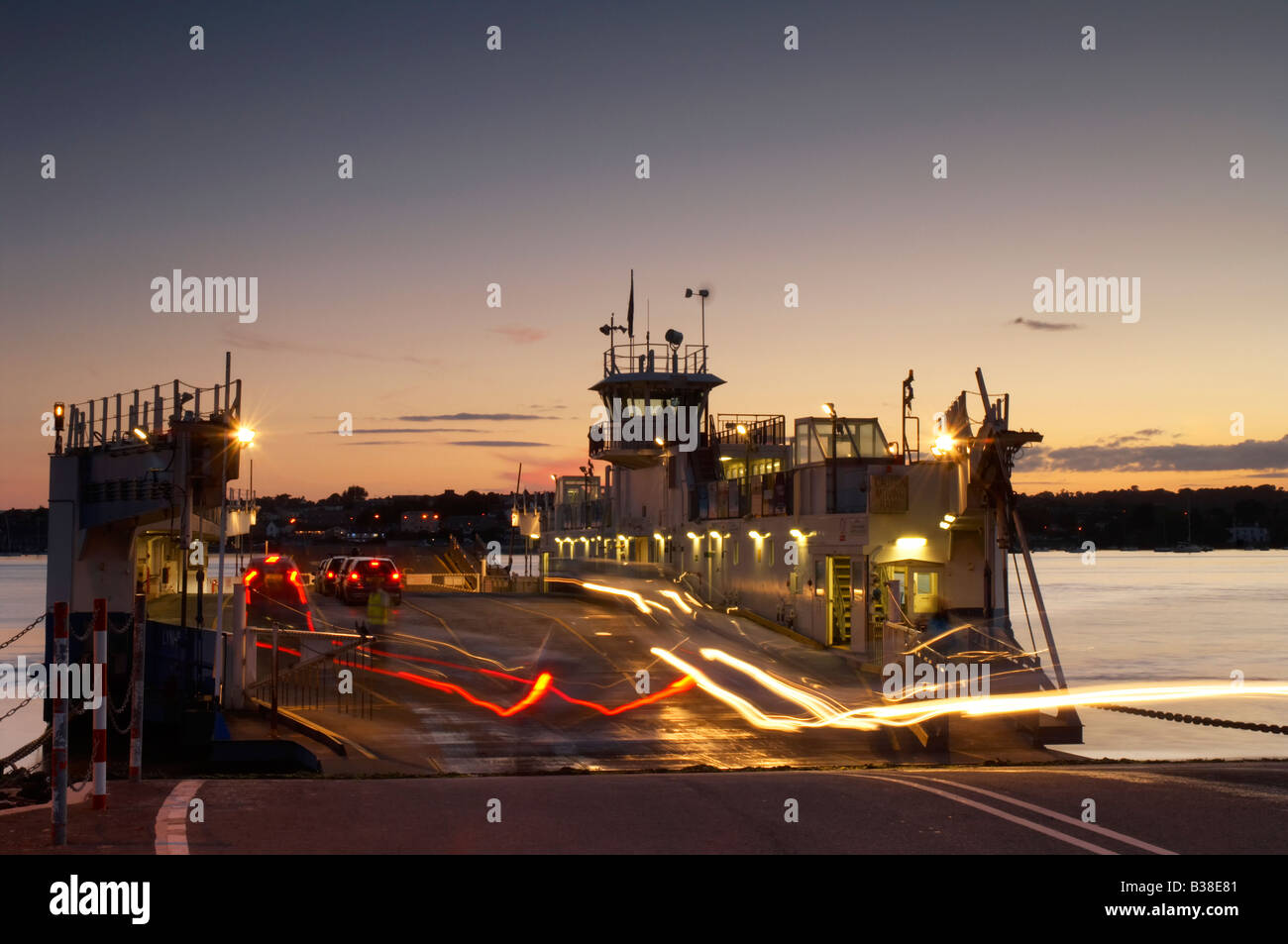 Cars driving on off torpoint hires stock photography and images Alamy