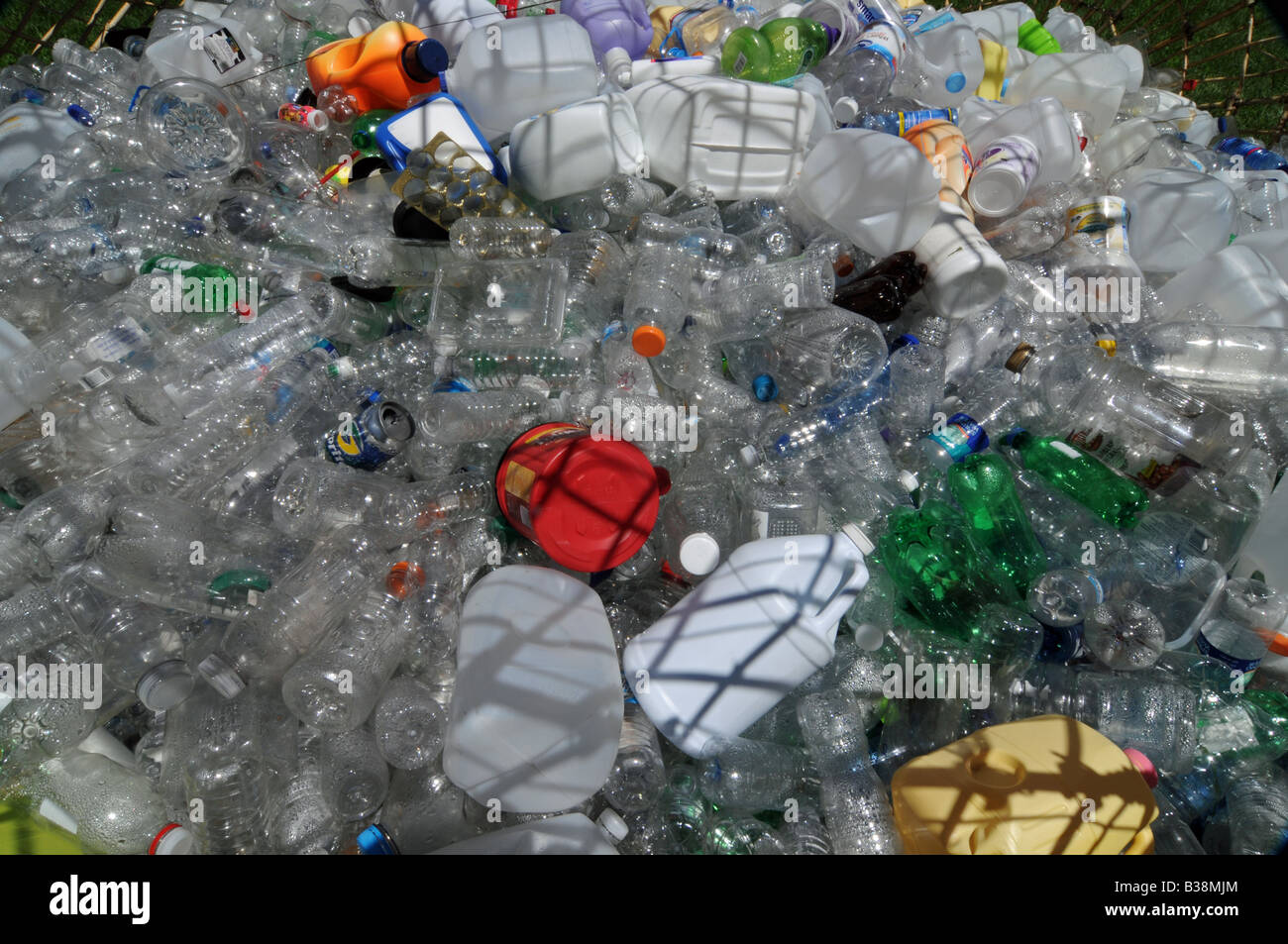 Recycle bin art Stock Photo Alamy