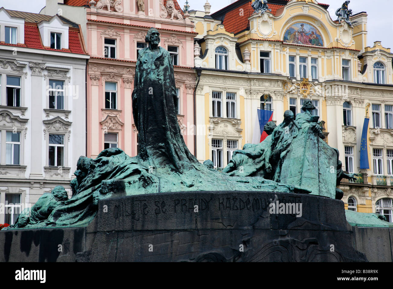 Aug 2008 - Jan Hus Munument at the Old Town Square Stare Mesto Prague Czech Republic Stock Photo