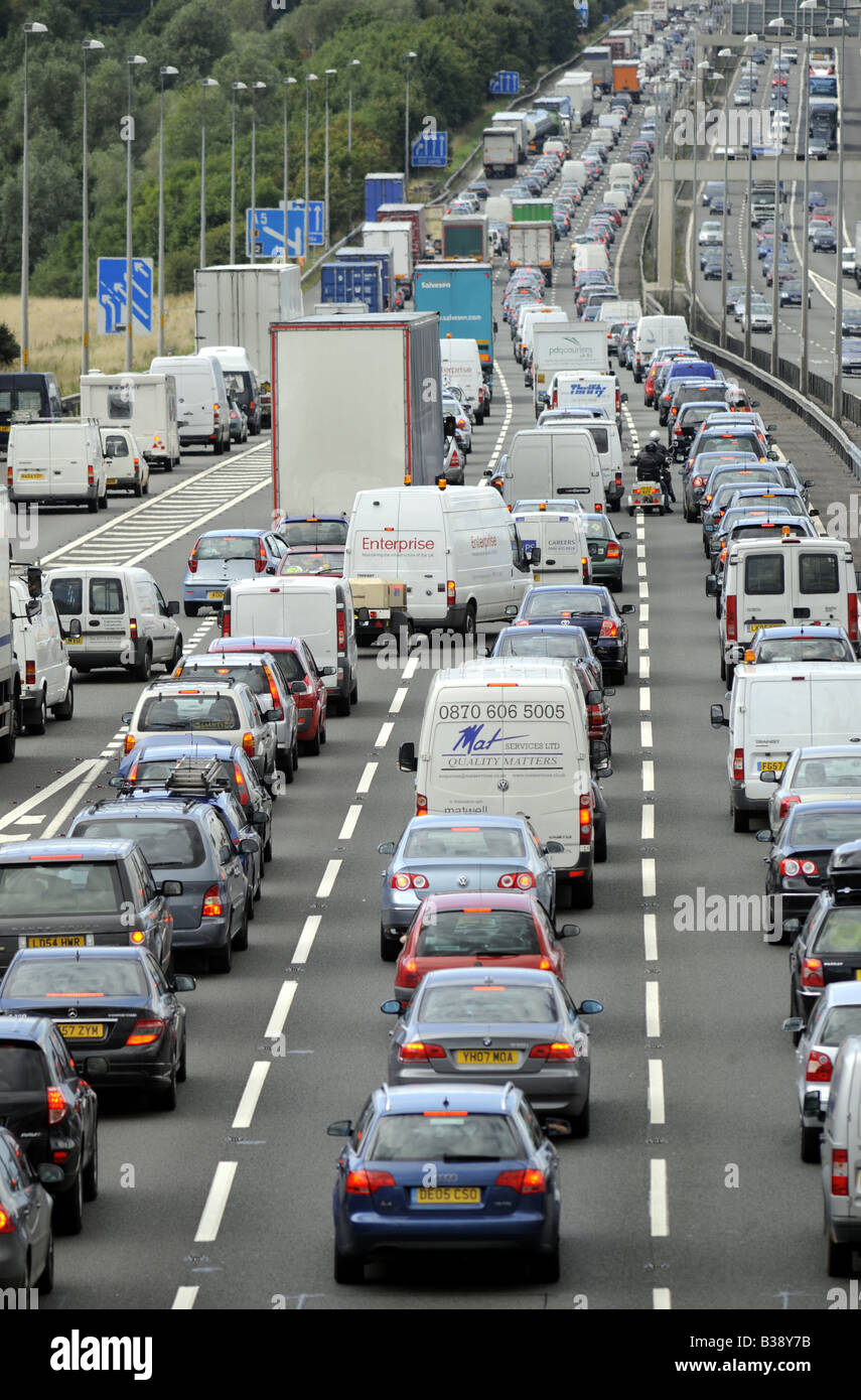 BANK HOLIDAY TRAFFIC JAMS ON THE M6 MOTORWAY,NORTHBOUND NEAR JUNCTION 11,CANNOCK,STAFFORDSHIRE,10 MILES NORTH OF BIRMINGHAM ,UK Stock Photo