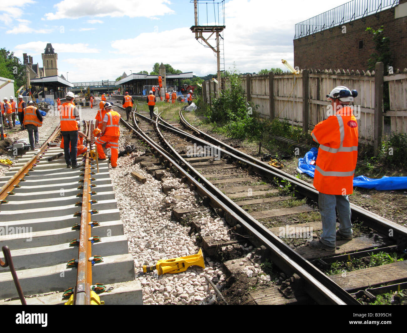 Network rail contractors in action hires stock photography and images Alamy