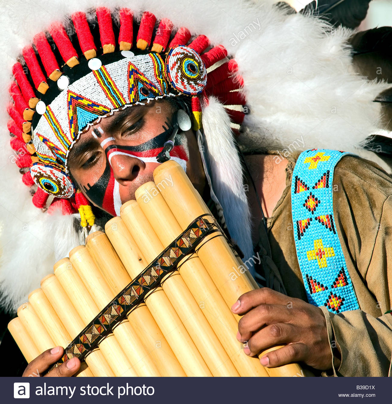 Peruvian Folk Music Stock Photos & Peruvian Folk Music Stock Images - Alamy