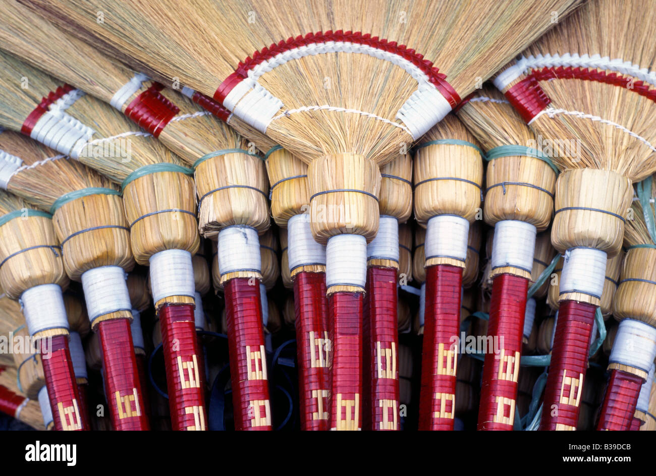 brushes on sale in quiapo manila philippines Stock Photo Alamy
