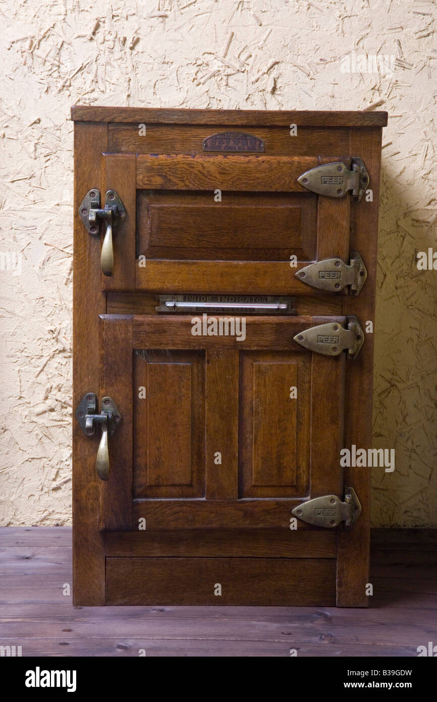 Antique wooden refrigerator Stock Photo - Alamy