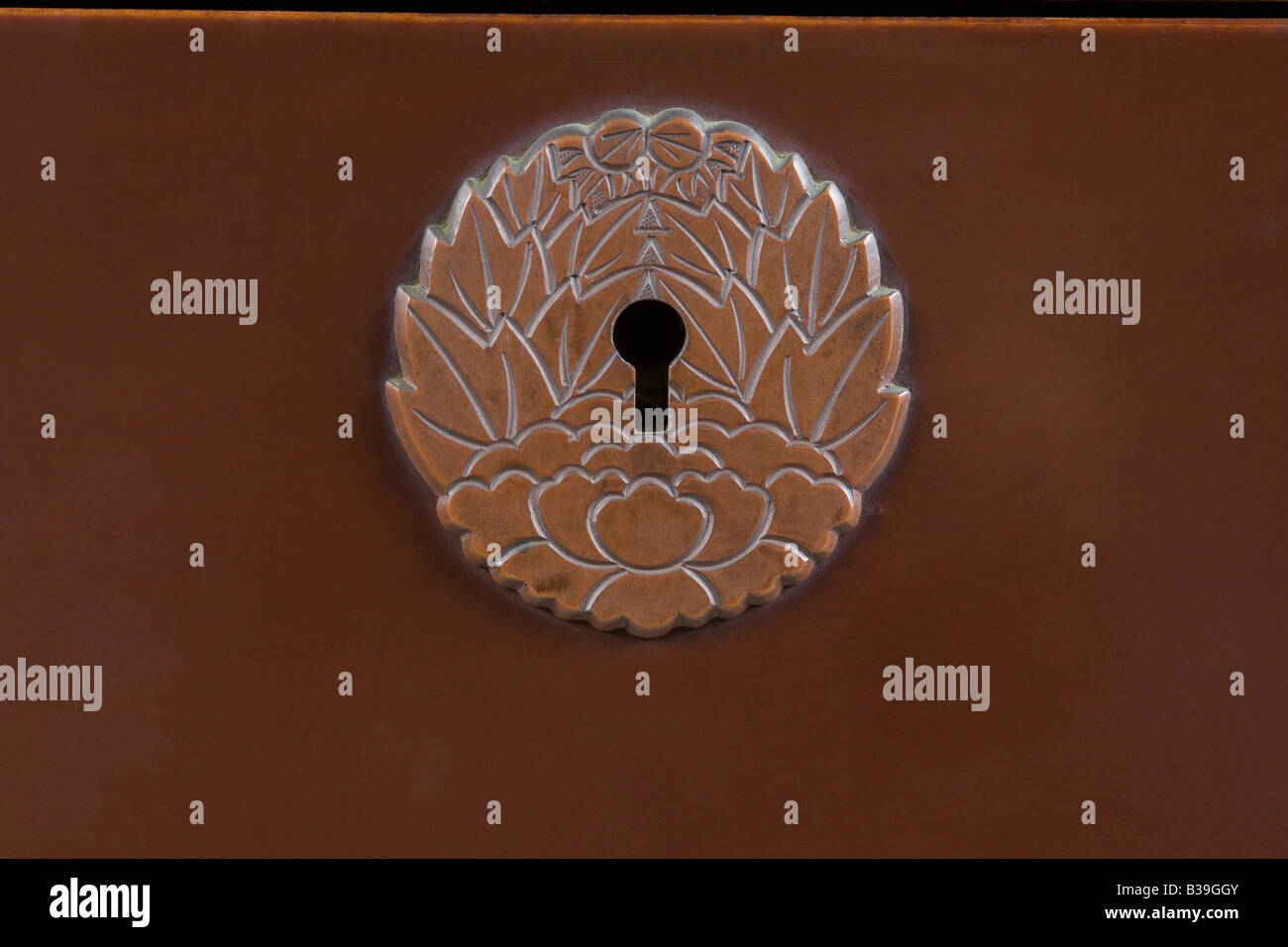 Antique dresser hires stock photography and images Alamy