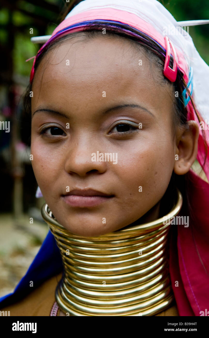 Portrait of a Padong long neck woman Stock Photo Alamy