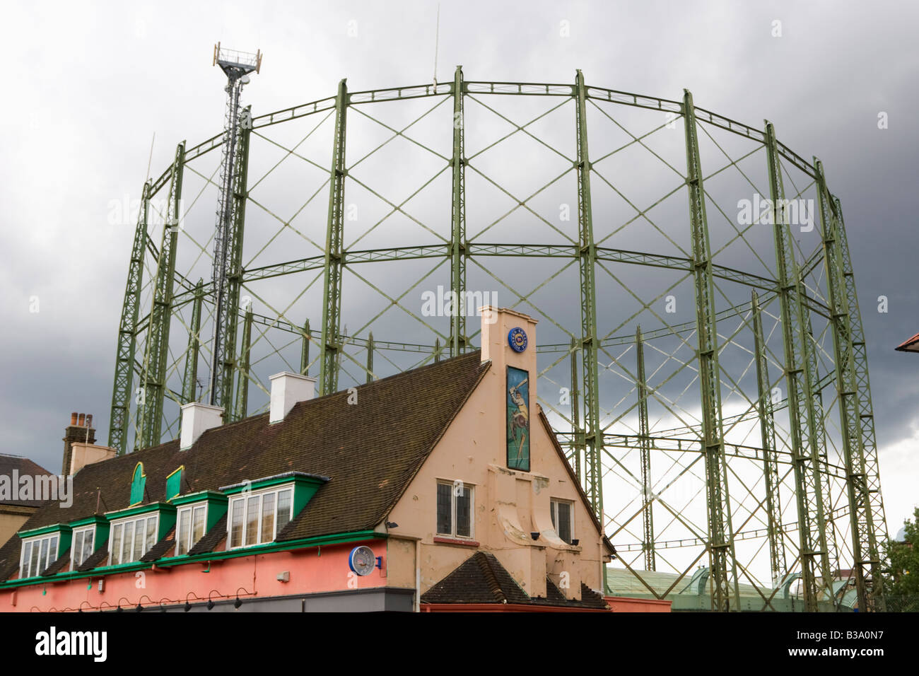 Gas holder at 'The Cricketers' Pub next to the Kennington Oval Stock Photo