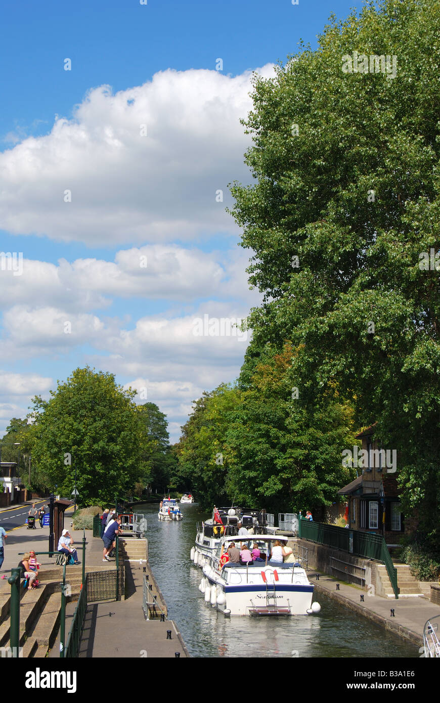 Boats in lock, Boulters Lock, Maidenhead, Maidenhead, Berkshire
