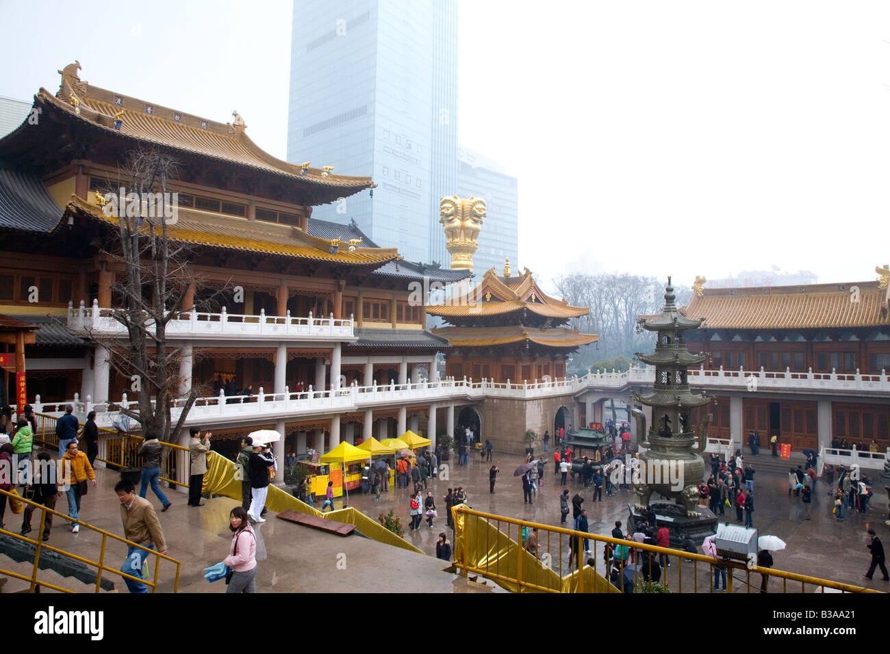 View of Jingan Temple, Jing'an temple, Shanghai, China Stock Photo