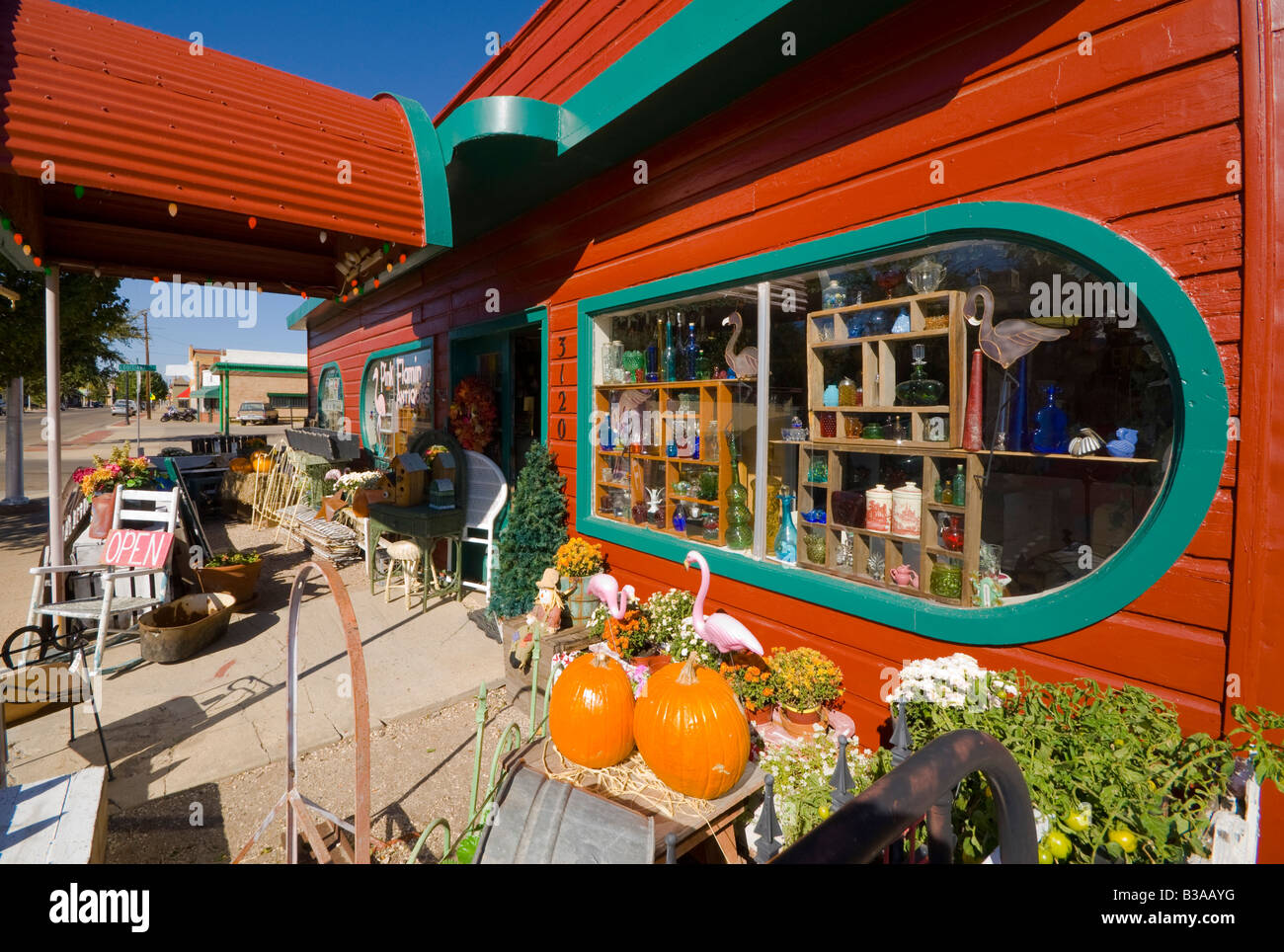 USA, Texas, Amarillo, Route 66, San Jacinto area, Antique stores 
