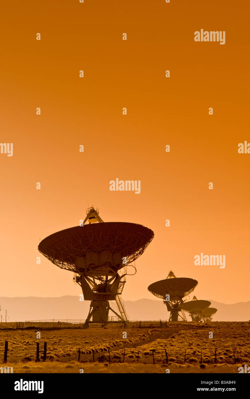 USA, New Mexico, VLA (Very Large Array) of the National Radio Astronomy Observatory Stock Photo