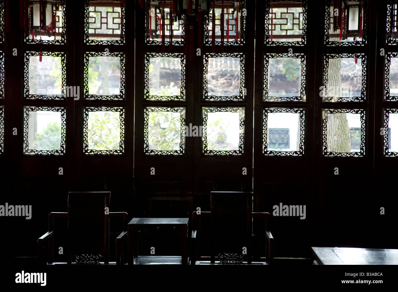 Traditional Chinese screen Stock Photo Alamy