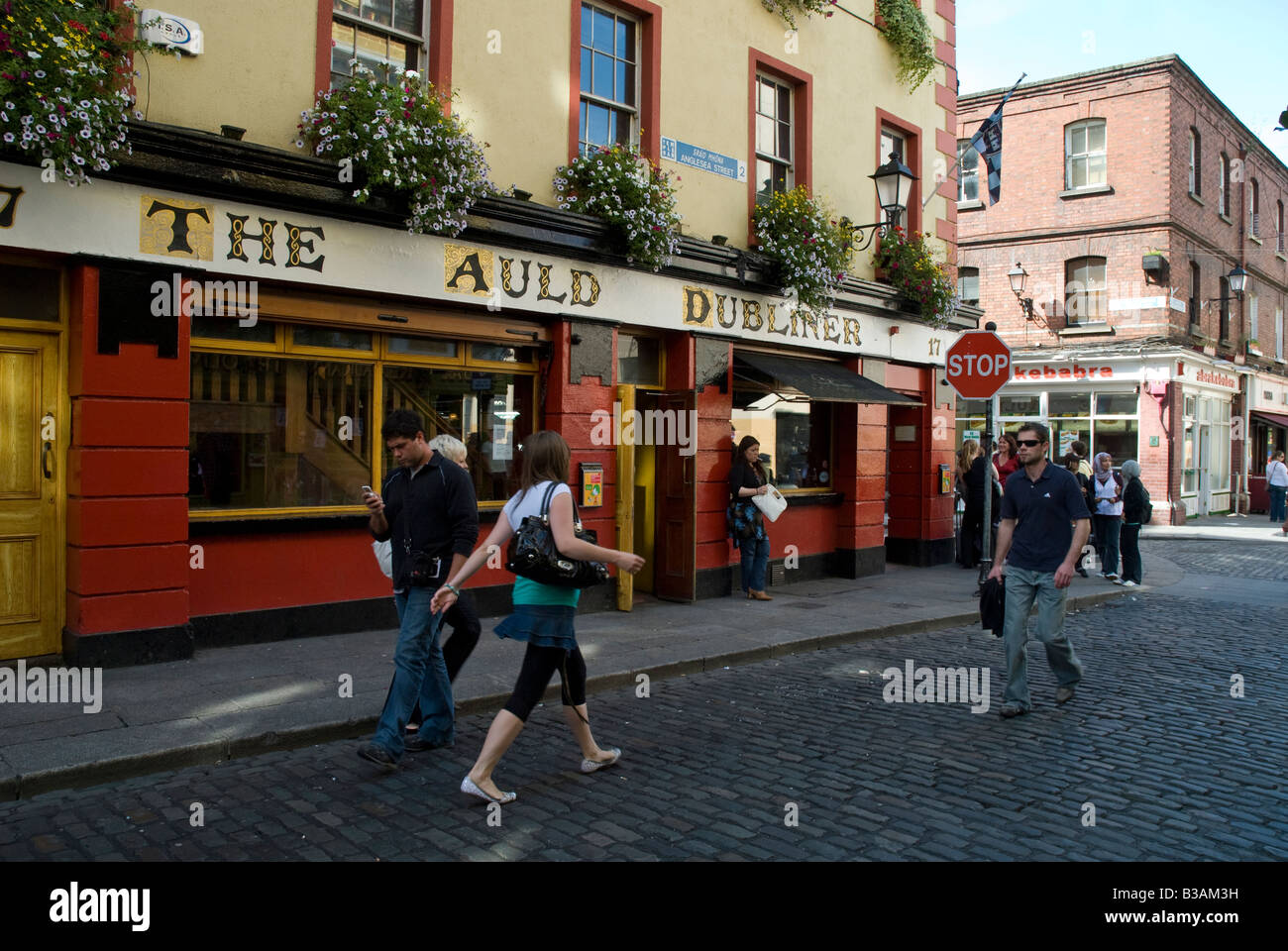 The auld dubliner bar hires stock photography and images Alamy