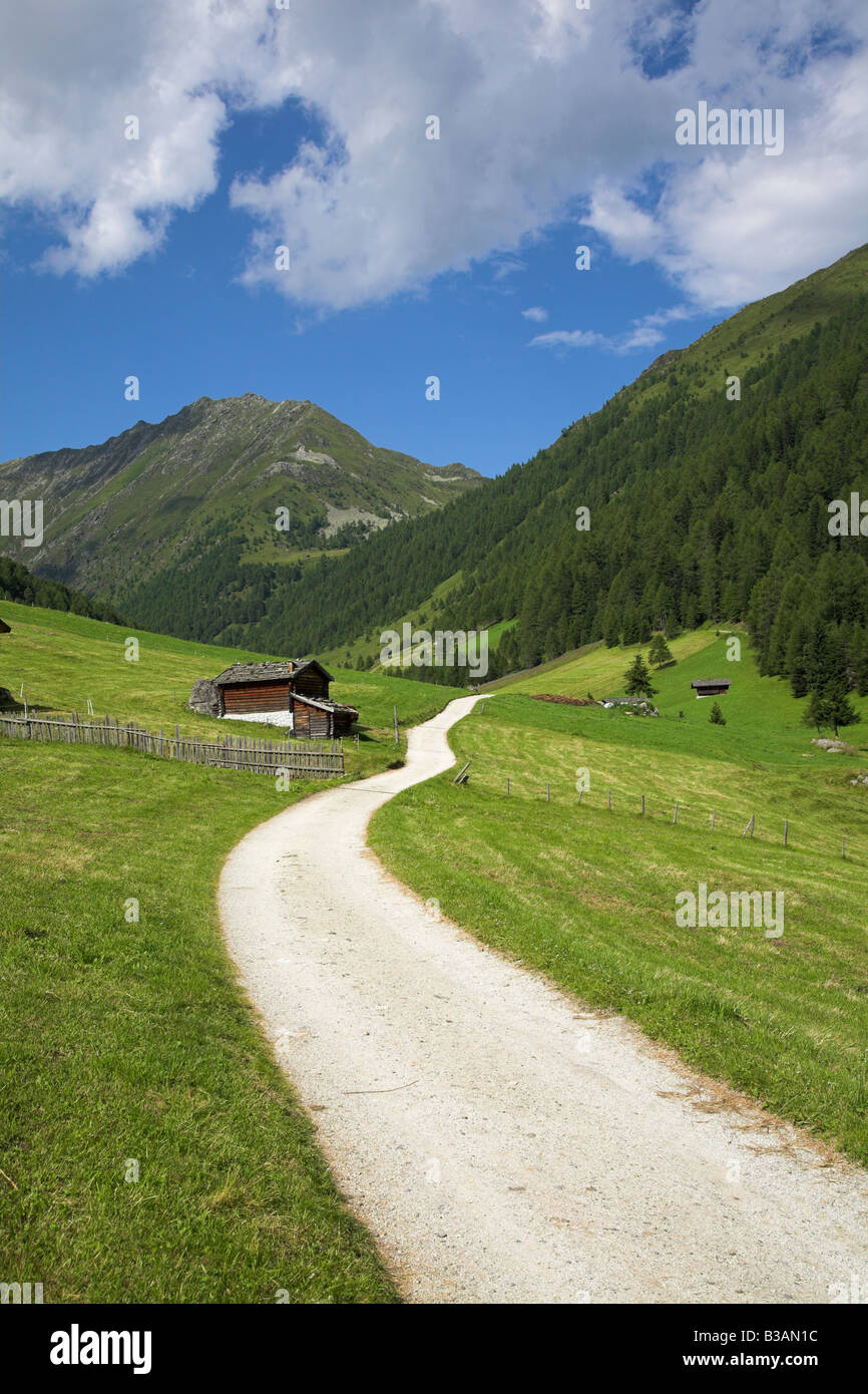 Mountain path track hi-res stock photography and images - Alamy