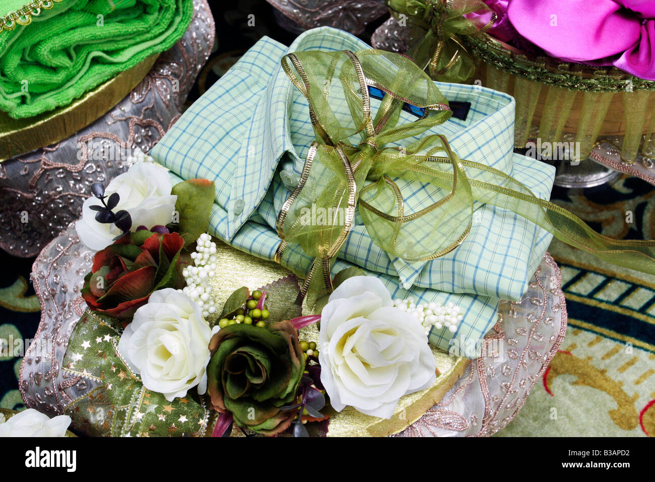 Gift in a Malay wedding Stock Photo Alamy
