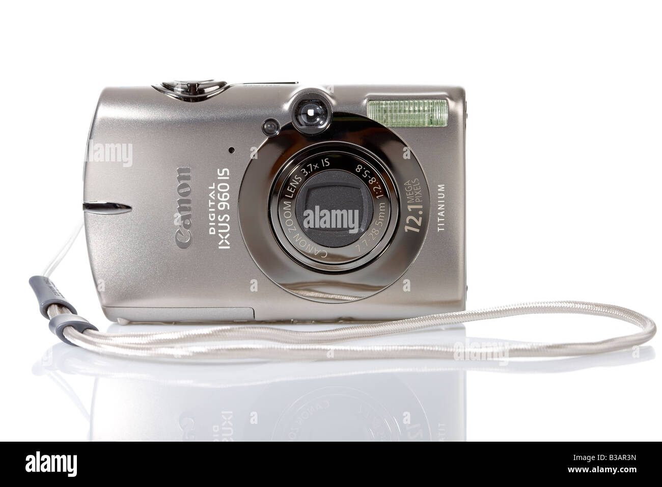 Canon Ixus 960 IS camera Stock Photo - Alamy