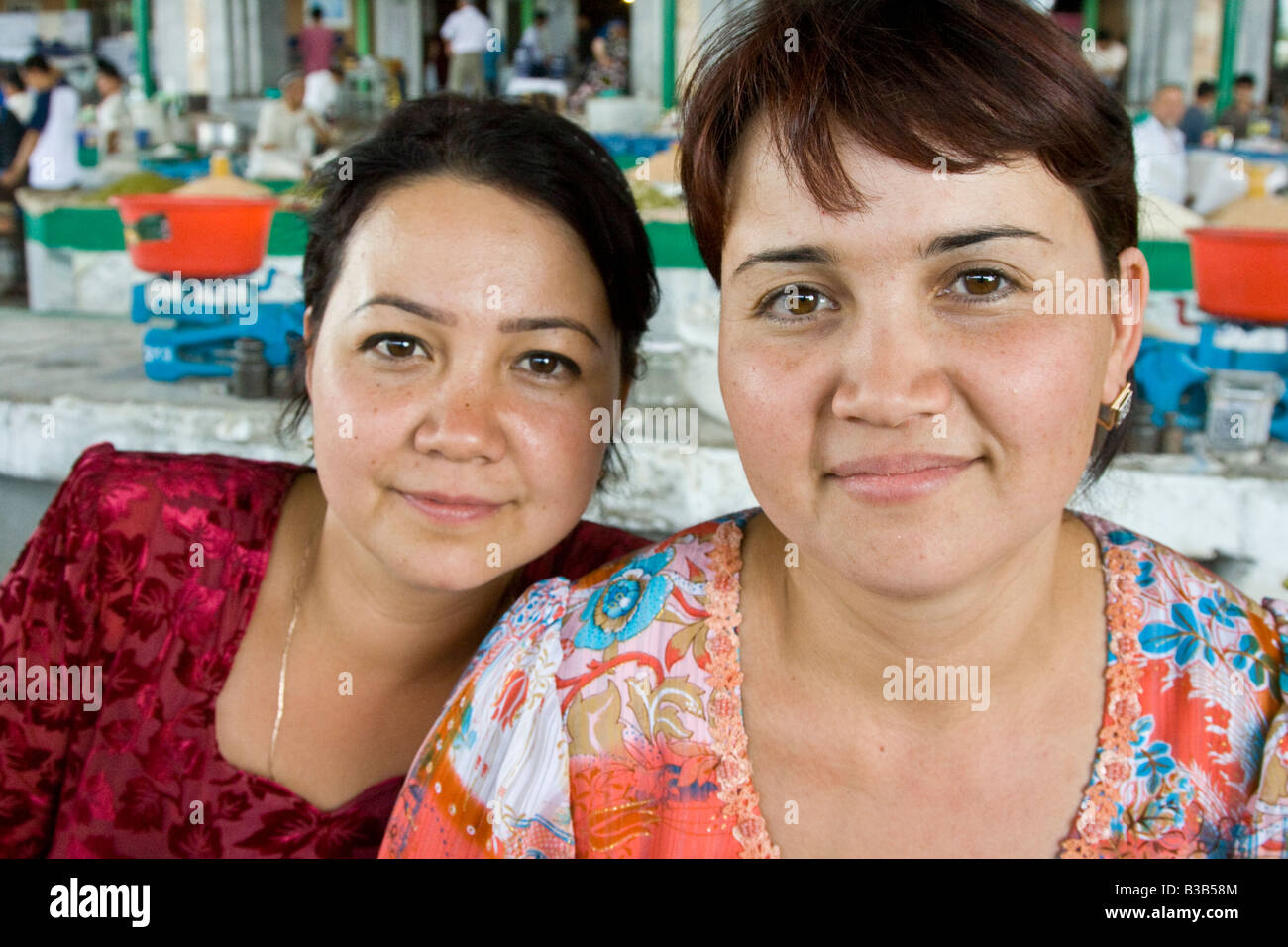 Uzbek Vendors in the Siab Market in Samarkand Uzbekistan Stock Photo ...