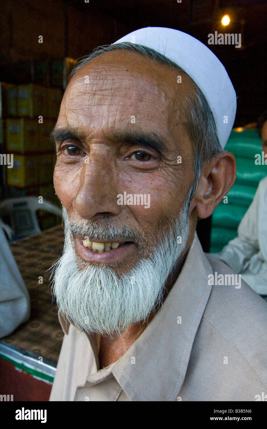 Pakistan gilgit old man hi-res stock photography and images - Alamy