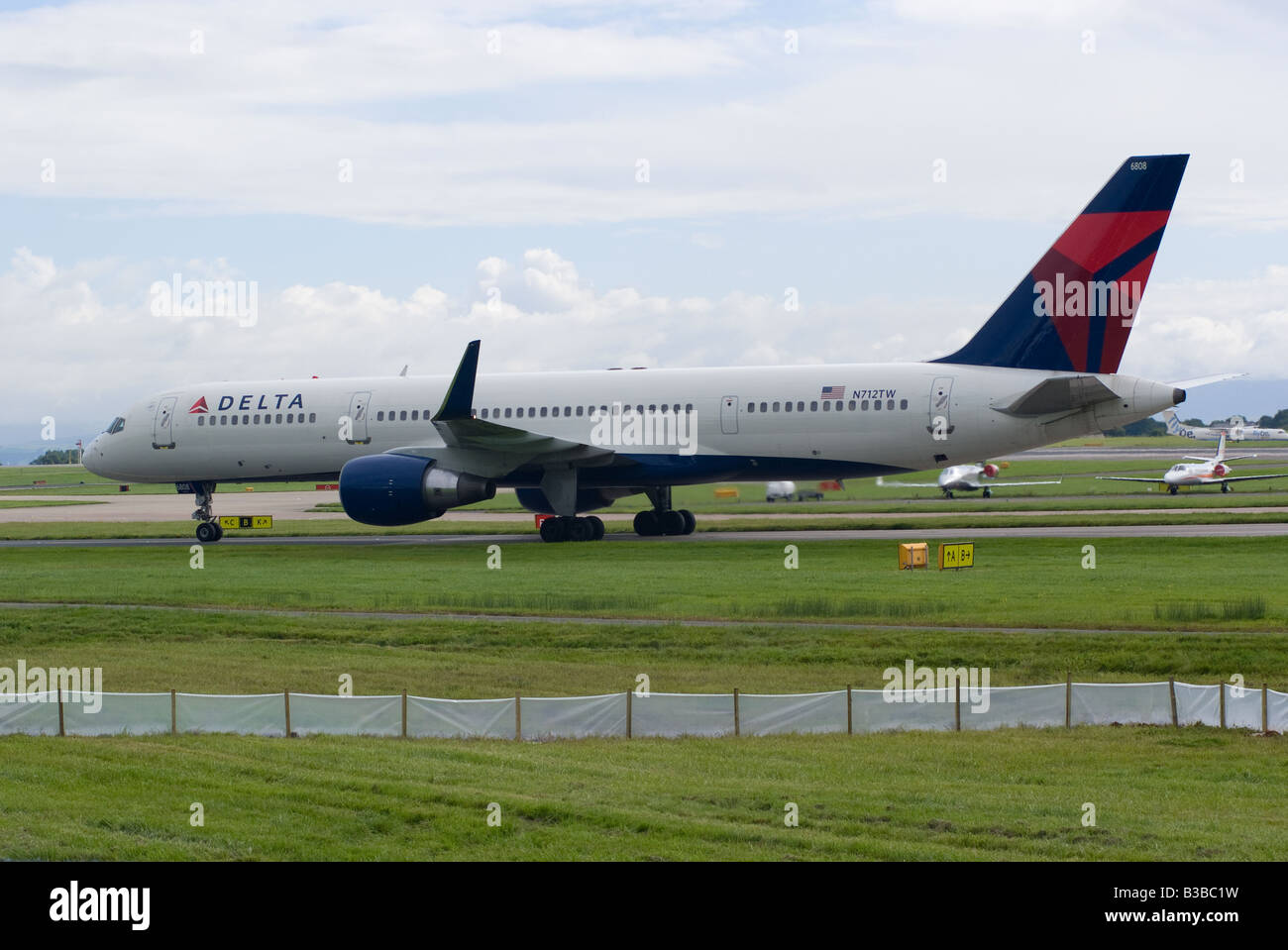 A Delta Airlines Boeing 757 [7572Q8ER] Airliner Taxiing on Arrival at