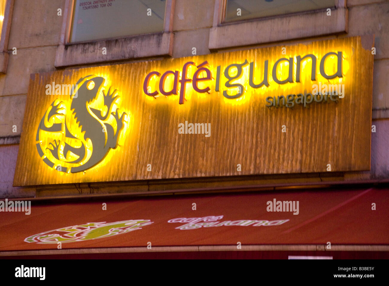 Cafe Iguana restaurant in Clarke Quay, Singapore Stock Photo
