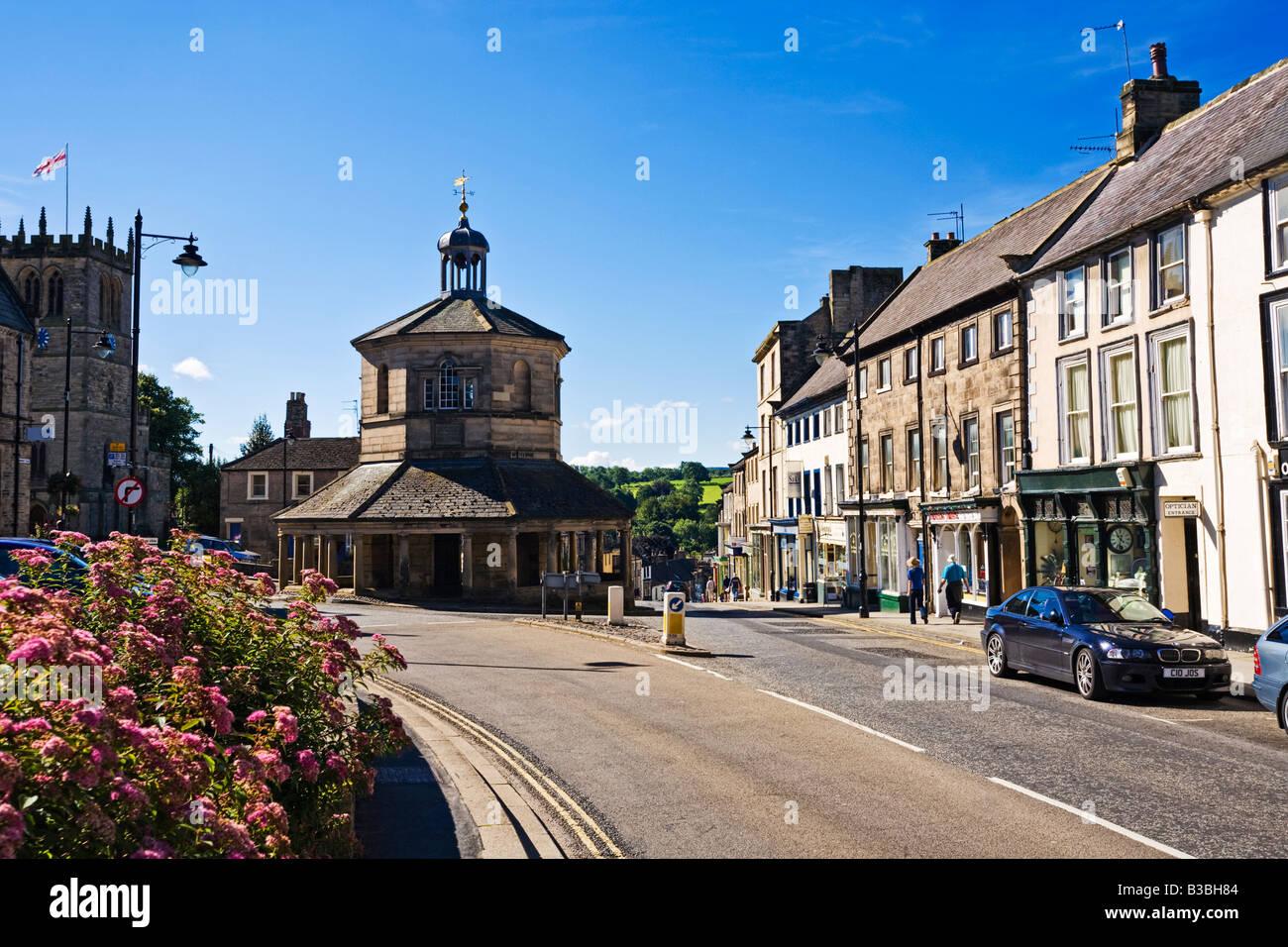 Old Market Cross in Barnard Castle in Teesdale, County Durham, England, UK Stock Photo