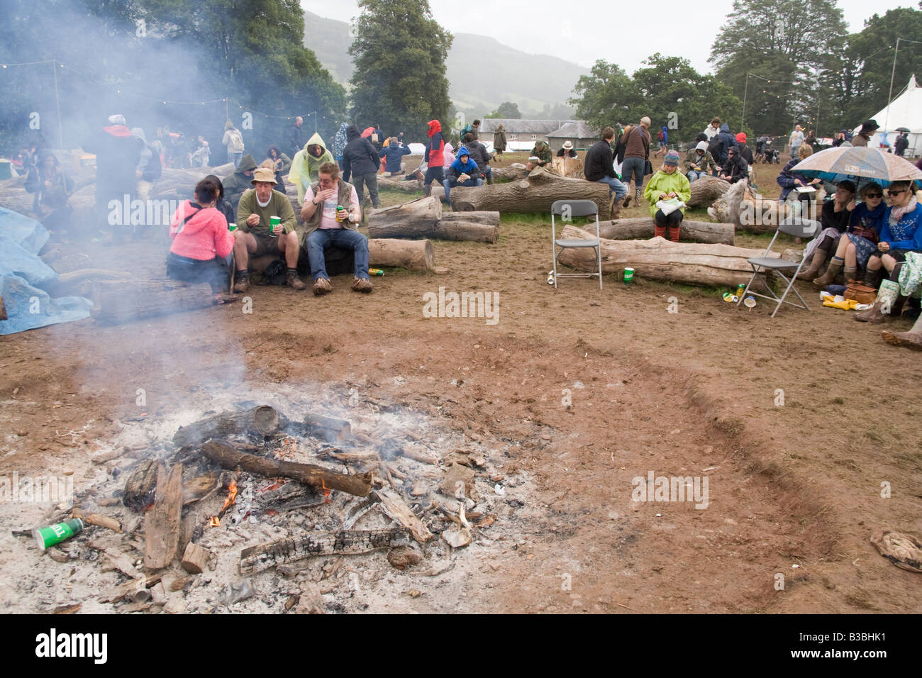 The communal campfire at the Greenman music festival 2008 Glanusk Park Brecon Beacons Wales U K Stock Photo